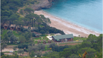 Am Strand von Kabak kann man Quartier beziehen