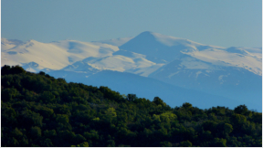 Ende März sind die hohe Berge des Taurus noch schneebedeckt