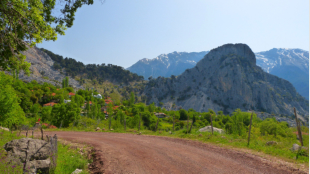 Hazkızılren kommt am Ende der Etappe in Sicht