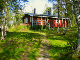 Die Ravfallsstugan ist eine nette unbewirtschaftete Hütte am südlichen Kungsleden